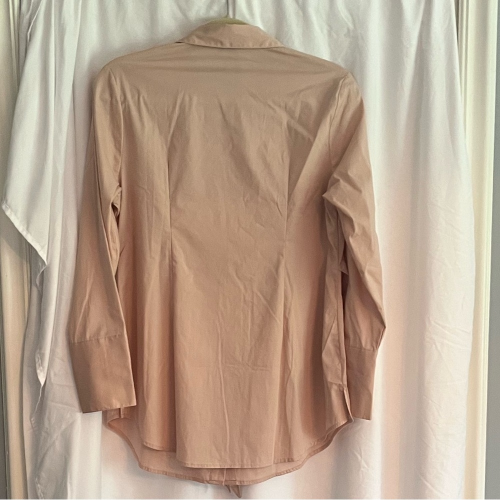 NWT Woman’s Medium Monroe & Main button down shirt $22 - Picture 6 of 6